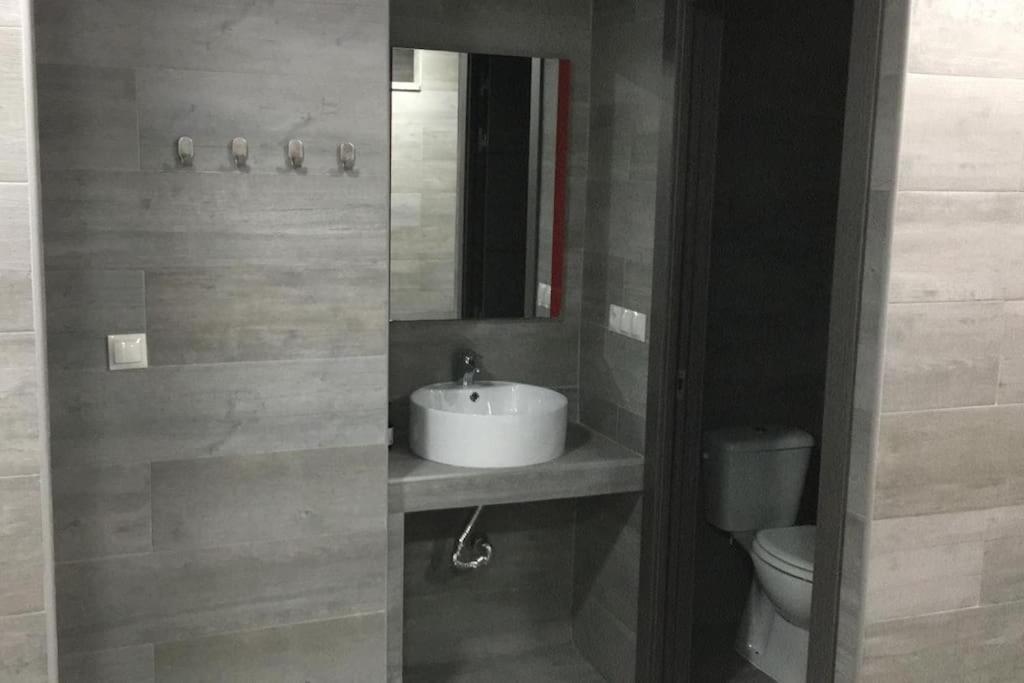 Apartamento A, A 3 Minutos De La Estacion Central De Bus Y Tren Málaga Esterno foto